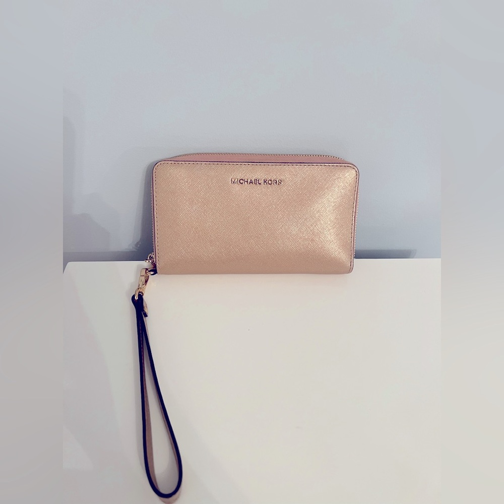 Michael Kors Wristlet